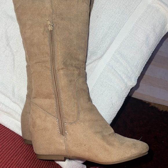 Thigh high boots - Picture 11 of 11